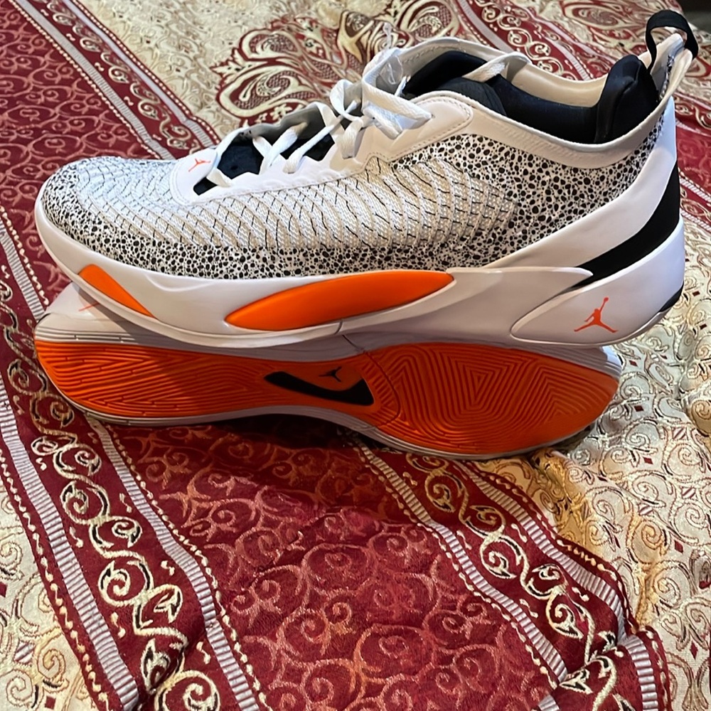 Air Jordan Luka 1 Low SAFARI white Black DN1772-108 (New)
